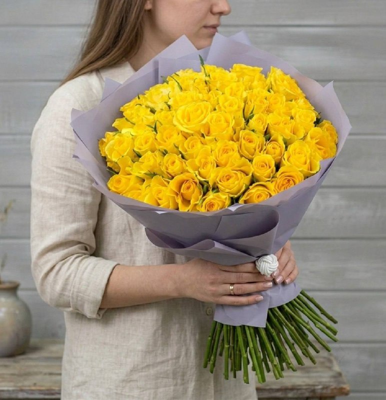 Моно-букет из желтых роз